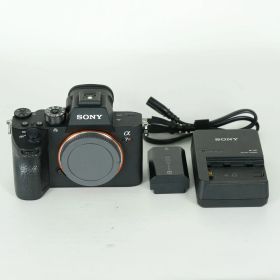 [良品 | シャッター数30,790回] SONY α7R III（ILCE-7RM3） | SONY Eマウント