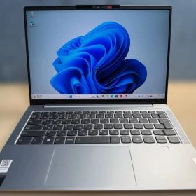 【美品】LenovoノートPC IdeaPad 14インチ 83HL001FJP