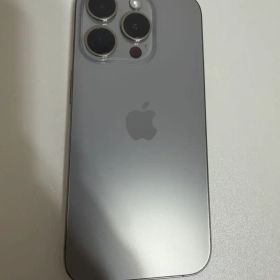 【美品】Apple iPhone 15 Pro 本体 ナチュラルチタニウム