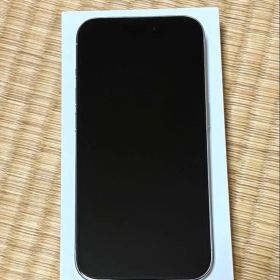 Apple iPhone 15 Pro 本体