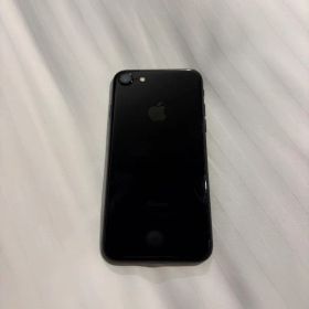 Apple iPhone 7 128GB ブラック 本体