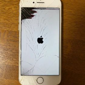 Apple iPhone 7 本体 シルバー ジャンク