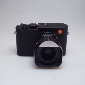【中古】 (ライカ) Leica Q2 19050【中古カメラ コンパクトデジカメ】 ランク：B+
