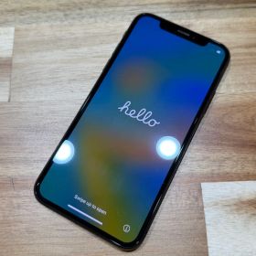 Apple iPhone Xs 64GB スペースグレイ