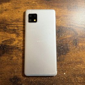 AQUOS sense4 basic シルバー