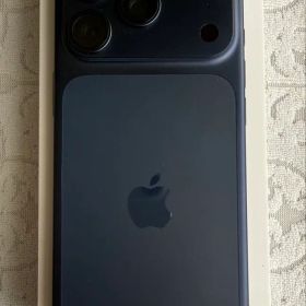 【1日のみ使用】 iPhone 17 Pro Deep Blue 256GB