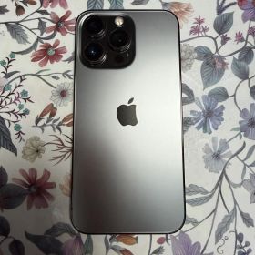 Apple iPhone 13 Pro 本体