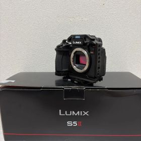 Panasonic LUMIX S5II 本体ゲージ三脚付き