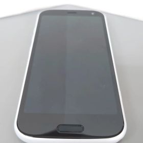 中古 F-52B docomo らくらくスマートフォン 初期化済 AA