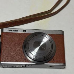 FUJIFILM XF1 コンパクトデジタルカメラ