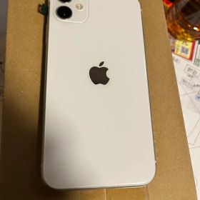 Apple iPhone 11 本体 ホワイト
