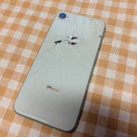 【ジャンク品】iPhone8 256GB 背面割れ【返品不可】