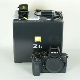 [美品 | シャッター数2,864回] Nikon Z5II [ボディ] | Nikon Zマウント