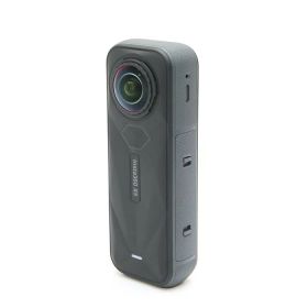 【中古品】 《美品》 Insta360 X5 CINSAAHA-X510 [ デジタルカメラ ]