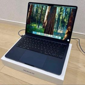 【ほぼ新品】M2 Macbook Air 256GB 8GB