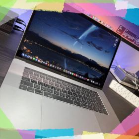 〈中古〉MacBook Pro 15インチ 2017 i7 16GB 1TB