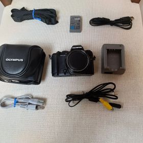 美品 OLYMPUS STYLUS 1 元箱・説明書・純正ケース付