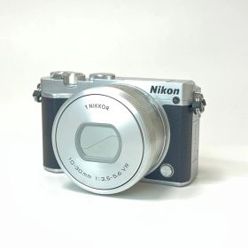 ★3日以内返品可★ 美品 Nikon Nikon ミラーレス一眼 Nikon 1 J5 標準パワーズームレンズキット デジタル ミラーレス 一眼カメラ デジタルカメラ シルバー