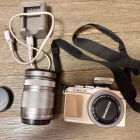 OLYMPUS PEN E-PL7 本体 レンズ付き