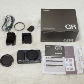 【極美品・ショット211回】RICOH GR IIIx Urban おまけ多数✨