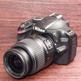 ニコン Nikon D3200❤スマホ転送❤扱いやすい軽量モデル❤全動作確認済
