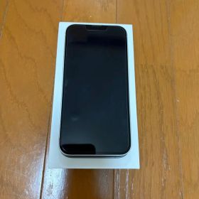 Apple iPhone 13 本体 ホワイト