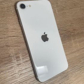 iPhone SE 第2世代 64GB ホワイト バッテリー81%