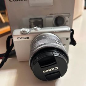 【初心者セット・すぐ使える】Canon EOS M200 レンズキット