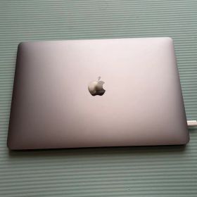 【美品】バッテリー100% Apple MacBook Air 本体