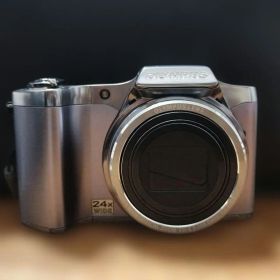 OLYMPUS SZ-14 コンパクトデジタルカメラ 本体 オールドデジカメ