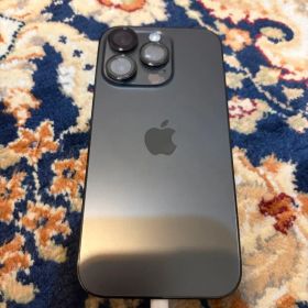 Apple iPhone 14 Pro 本体