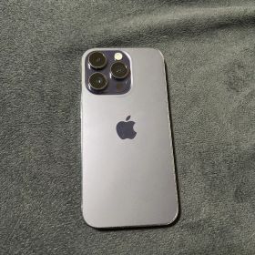 Apple iPhone 14 Pro 本体
