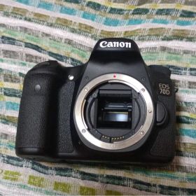 Canon EOS 70D本体のみ