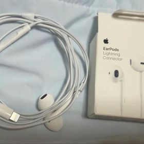 Apple EarPods(Lightningコネクタ)