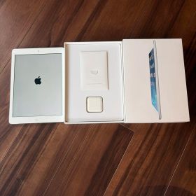iPad Air（第1世代）64GB Wi-Fiモデル シルバー 箱・充電器付