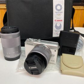 ♪ Canon EOS M100 ダブルズームキット ホワイト