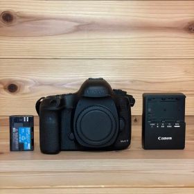 【美品】Canon EOS 5D Mark III デジタル一眼レフカメラ 本体