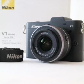 【ファインダー綺麗・美品の】Nikon1 V1 ブラックレンズキット