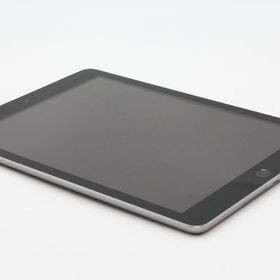 訳あり特価 iPad 第5世代 Wi-Fi+Cellularモデル 32GB Bランク