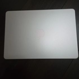 ほぼ新品Apple MacBook Neo 13インチ 256GB 充電器・箱付