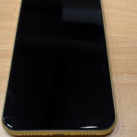 iPhone 11 イエロー 中古 15,500円 | ネット最安値の価格比較 プライス