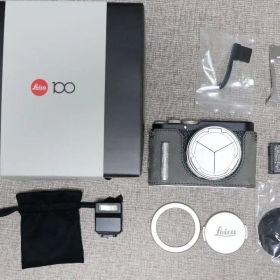 Leica D-LUX8 100周年記念モデル（別売り付属品つき）