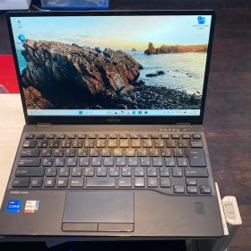 [中古パソコン] LIFEBOOK U9311/F FMVU34021