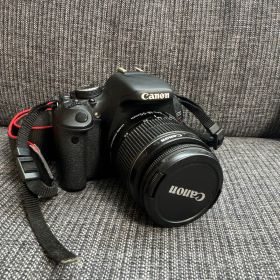Canon EOS Kiss X5 デジタル一眼レフカメラ 18-55mm