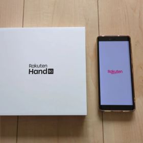 Rakuten Hand 5G 本体