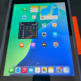 iPad 第9世代 64GB Wi-Fi シルバー キーボード付き