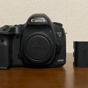 Canon EOS 5D Mark IIIボディ 動作確認済み 傷あり