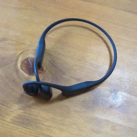 OpenRun by Shokz S803 骨伝導イヤホン 充電コードつき②