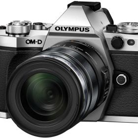 オリンパス OLYMPUS OM-D E-M5 Mark II 12-50mm EZレンズキット [シルバー]