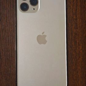 iPhone 11 Pro 256GB ゴールド au 画面割れあり 動作正常